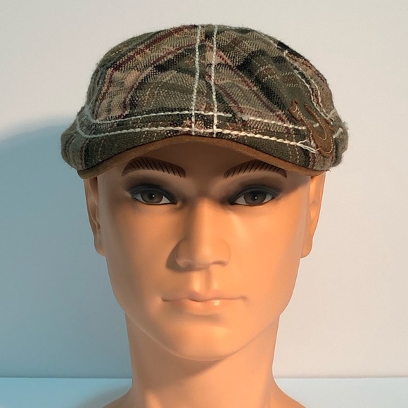 True Religion 
Newsboy Hat (limited edition, rare) - Picture 17 of 17